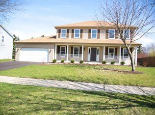 200 Lakeview Dr, Aurora, IL 60506