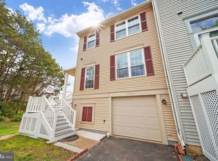 46665 Turnstone Sq, Sterling, VA 20164