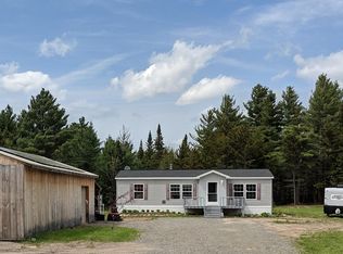 905 Cold Brook Rd, Bloomingdale, NY 12913