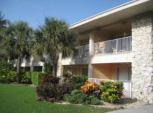 501 N Ocean Blvd APT 2, Boca Raton, FL 33432