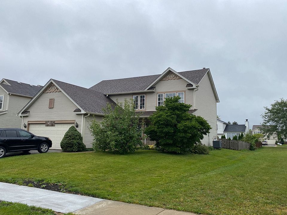 2nd image of 174 Wedgeport Cir