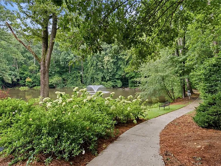 1231 Ashford Creek Park NE — Photo 53