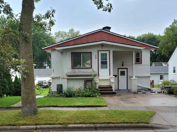 807 N 6th St, Montevideo, MN 56265
