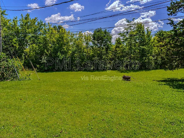 821 Julia Ln — Photo 7