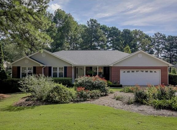 3rd image of 8430 Seven Oaks Dr