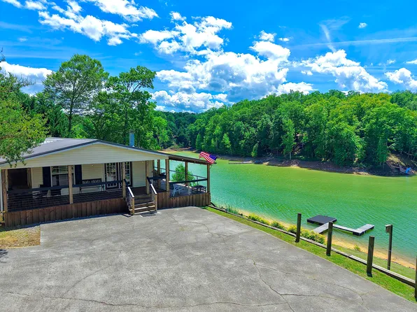 1059 Dean Cir, Dandridge, TN 37725