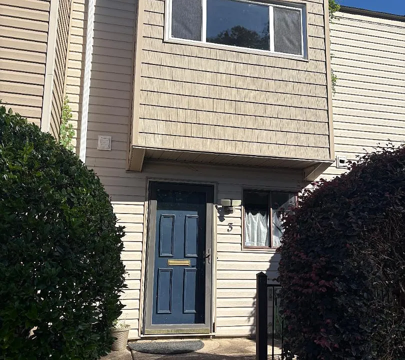 240 Jamil Rd #3