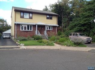 75 Cottage Pl, Garfield, NJ 07026