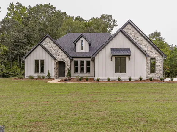 272 Hidden Meadows Dr, Gay, GA 30218