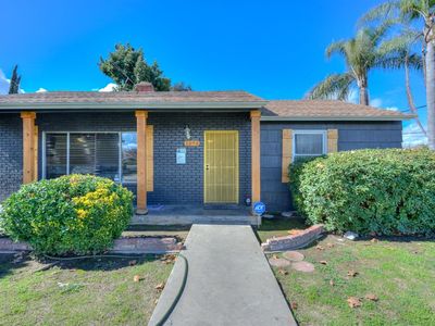 1593 N Harrison Ave, Fresno, CA, 93728
