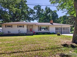 11737 W Carson City Rd, Greenville, MI 48838