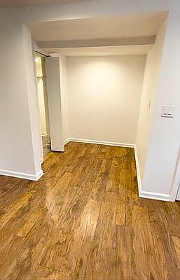 2nd image of 160 Metropolitan Ave #G