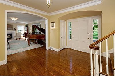 3rd image of 24 Log Cabin Dr