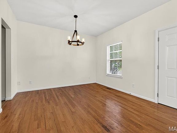 5th image of 821 Waler Dr