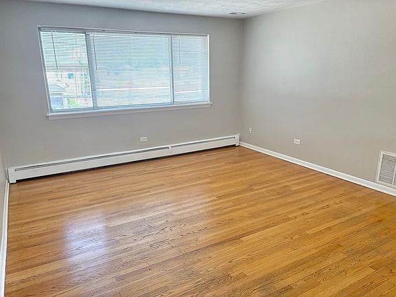 4th image of 1003 Taft Ave APT 3A