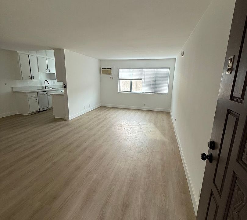 1st image of 10425 Irene St APT 202