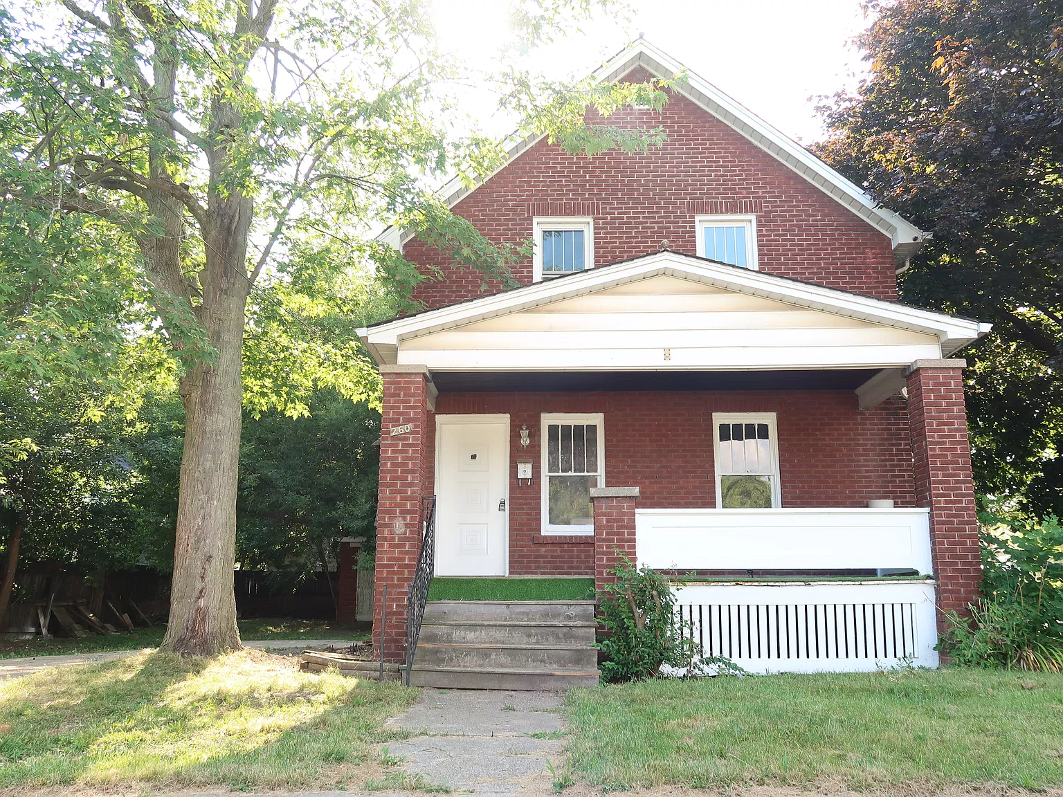 2 bed, 925 sqft, $1,300 — Photo 1
