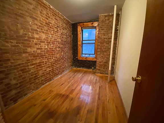 4th image of 536 E 5th St #118
