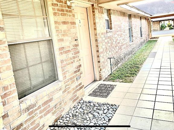 4th image of 2105 Paradise Dr APT 4