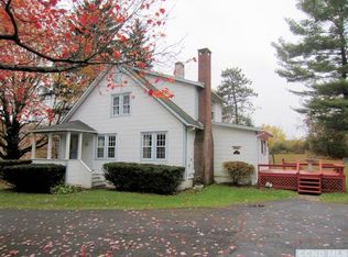 11 Brady Ln, Hillsdale, NY 12529