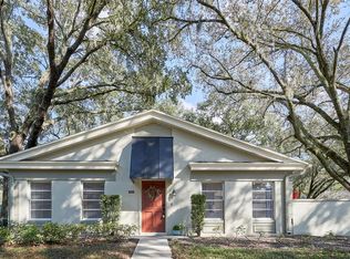 11713 Raintree Dr, Temple Terrace, FL 33617