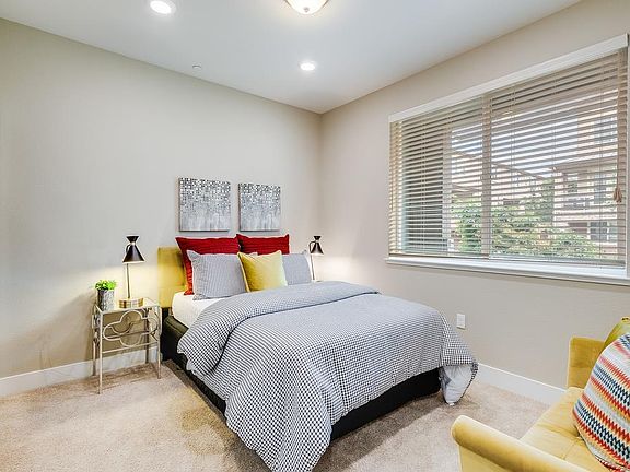 3rd image of 5973 Golden Vista Dr