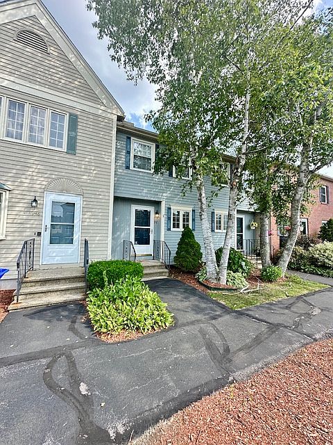 1st image of 947 Fox Hollow Dr