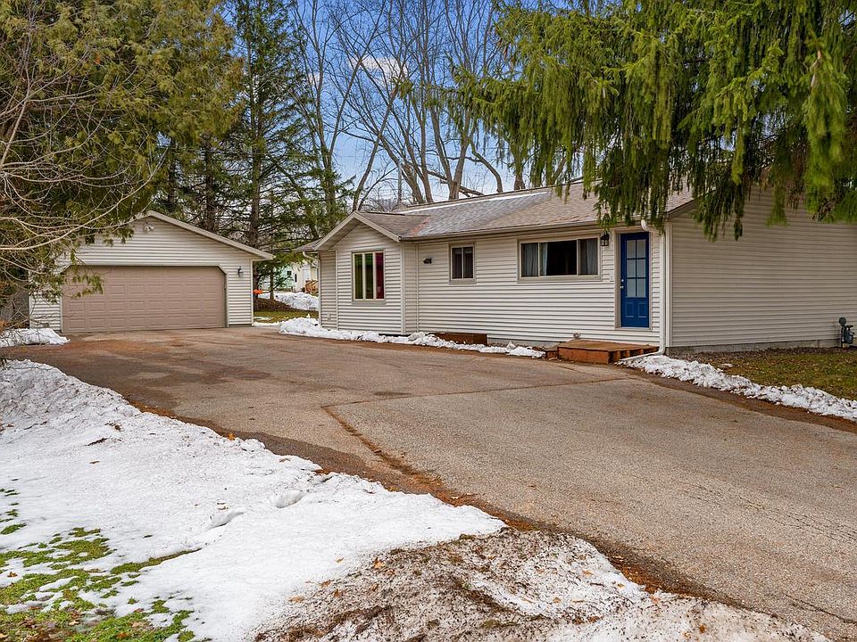 4930 County Road B, La Crosse, WI 54601 Zillow