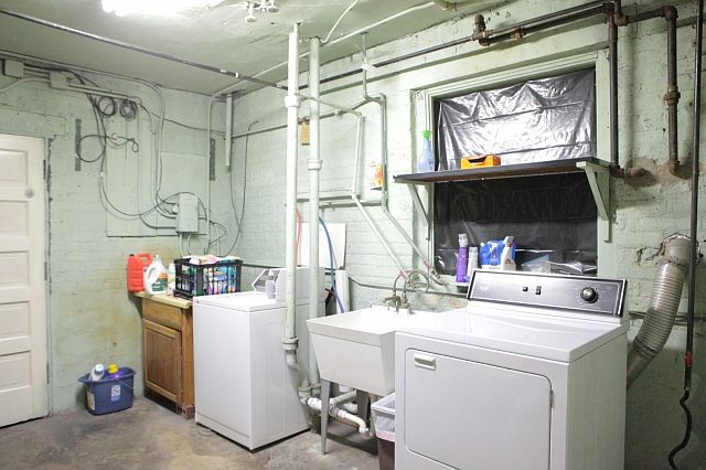 2nd image of 2506 W Cullom Ave #1