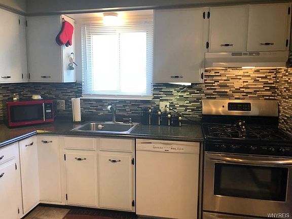 4th image of 165 Old Lyme Dr APT 1