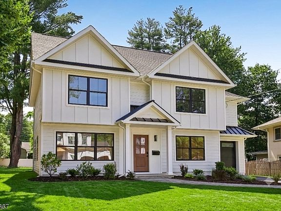 2nd image of 14 Maplewood Dr