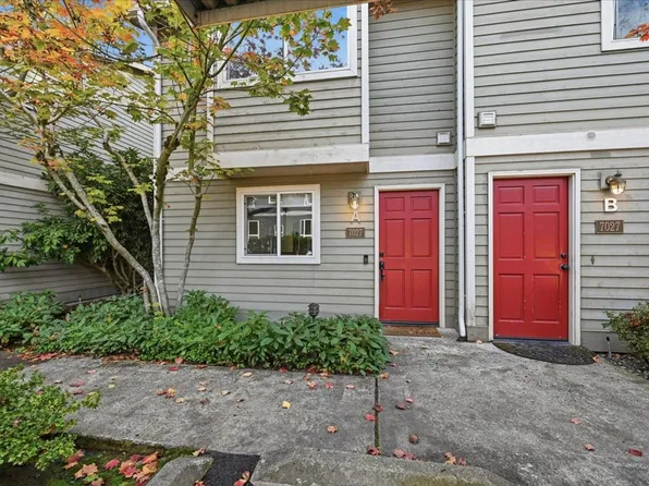 7027 210th St SW APT A, Lynnwood, WA 98036