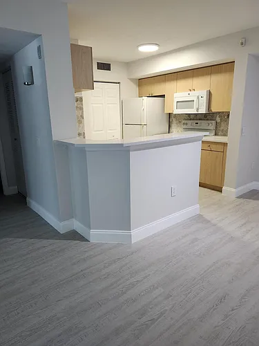 505 Villa Cir Photo 1