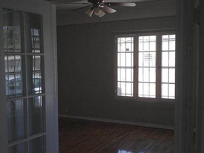2nd image of 409 N Genesee Ave APT 1
