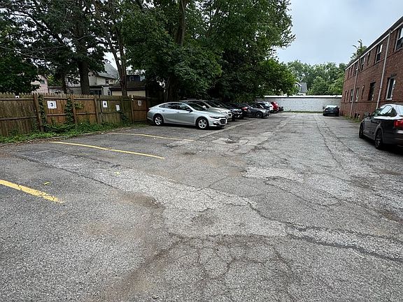 4th image of 4237 Rocky River Dr #15