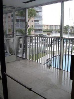 5th image of 1166 Hillsboro Mile APT 22