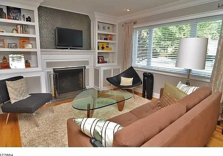 Living Room with Gas Fireplace