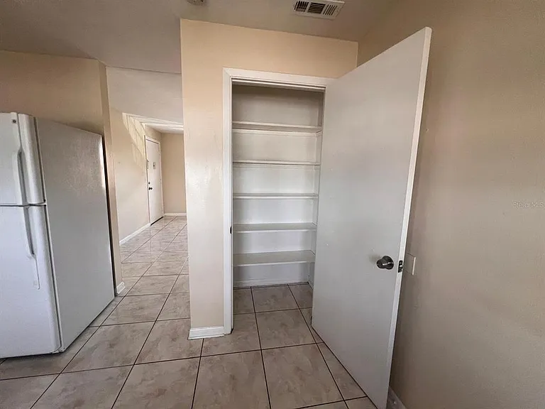1665 W Oak Ridge Rd #C — Photo 14