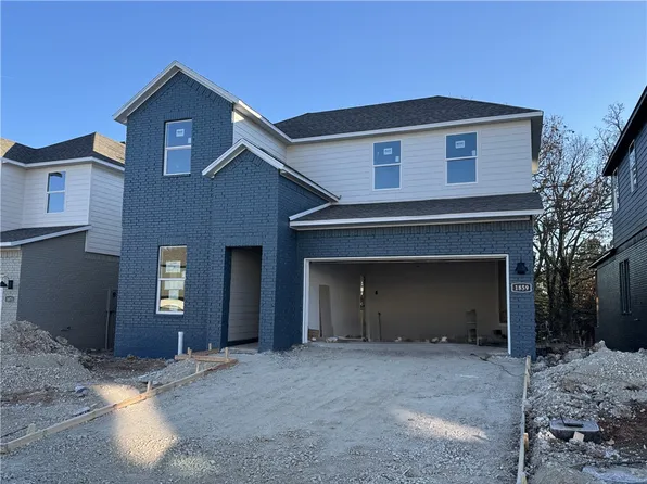 1859 E Fiji St, Fayetteville, AR 72701