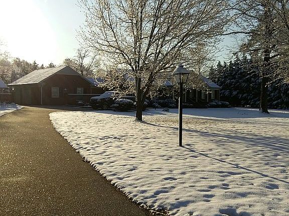 Snowy 418 Vernon St House