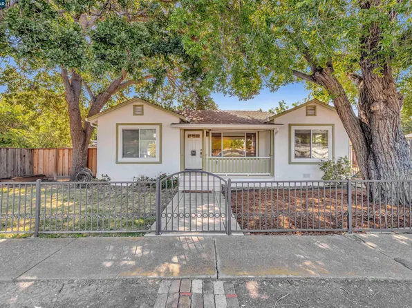 1270 Mesa St, Concord, CA 94518