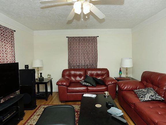 3rd image of 617 Anniston Dr #619