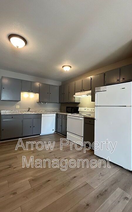 1st image of 321 Chestnut St #13