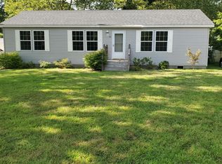 56 Old Country Rd, East Quogue, NY 11942