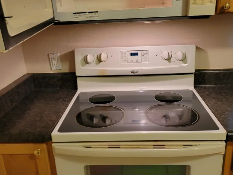 1505 Hudson St #4 — Photo 10