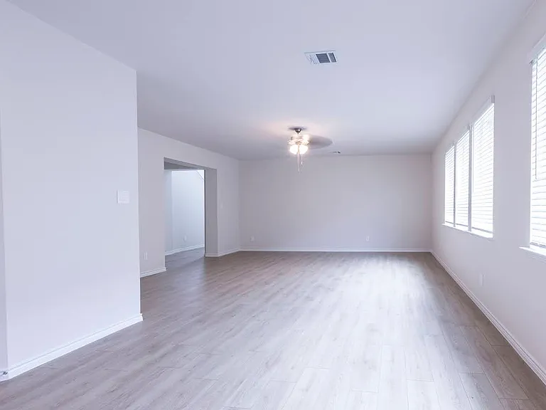 1309 Crookpost Dr — Photo 8