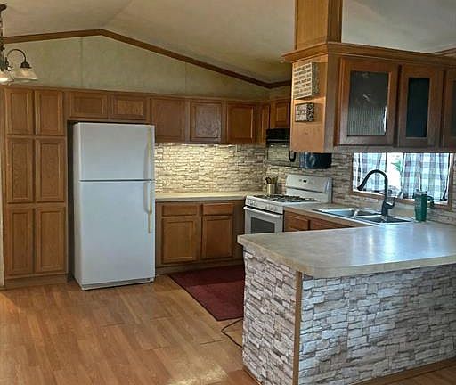 4th image of 163 N Mill Rd