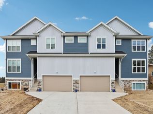 7103 Twin Sunset Rd, Middleton, WI 53562