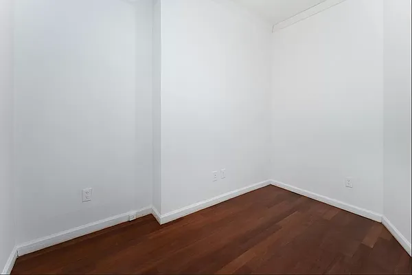 Rented by REAL New York | media 20