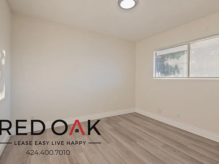 10920 Ramona Blvd #L — Photo 8